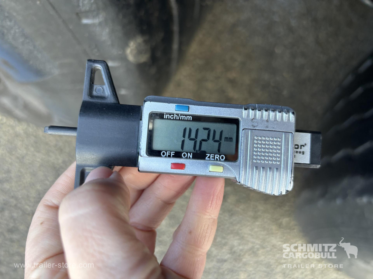 SCHMITZ Curtainsider Standard - Semiremorcă prelată: Foto 4 SCHMITZ Curtainsider Standard - Semiremorcă prelată: Foto 4