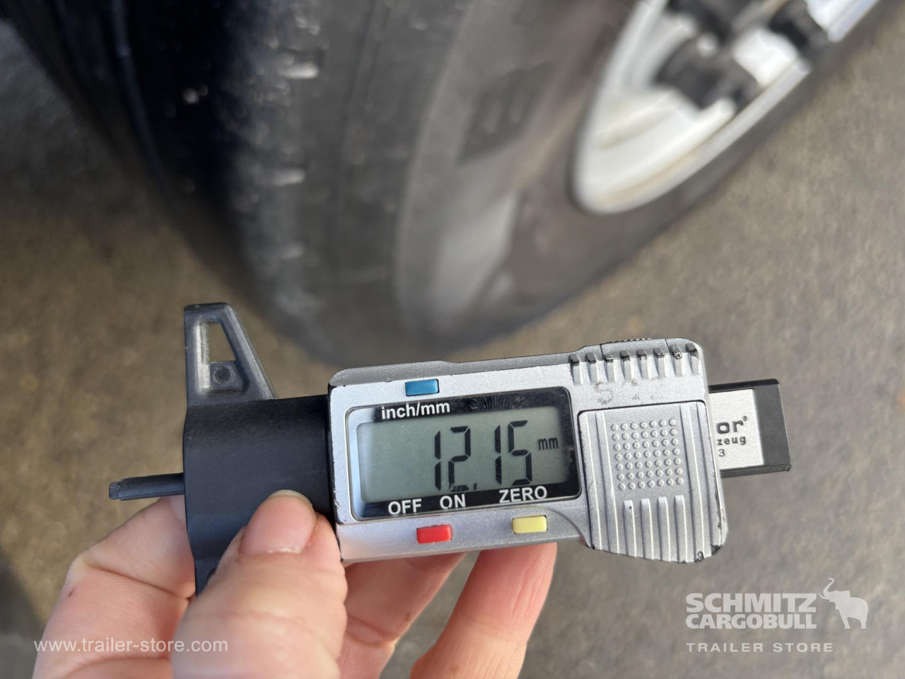 SCHMITZ Curtainsider Standard - Semiremorcă prelată: Foto 2 SCHMITZ Curtainsider Standard - Semiremorcă prelată: Foto 2