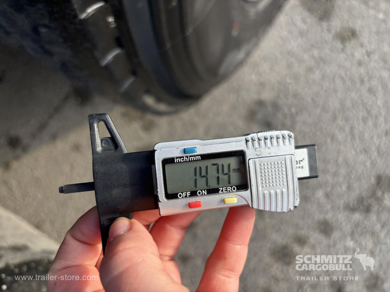 SCHMITZ Curtainsider Standard - Semiremorcă prelată: Foto 4 SCHMITZ Curtainsider Standard - Semiremorcă prelată: Foto 4