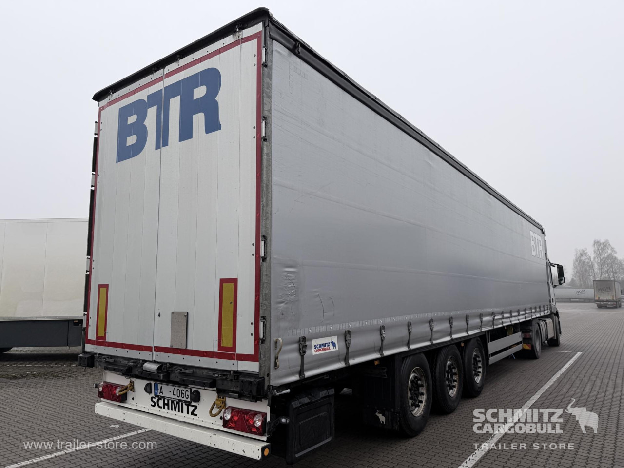 SCHMITZ Curtainsider Standard - Semiremorcă prelată: Foto 1 SCHMITZ Curtainsider Standard - Semiremorcă prelată: Foto 1
