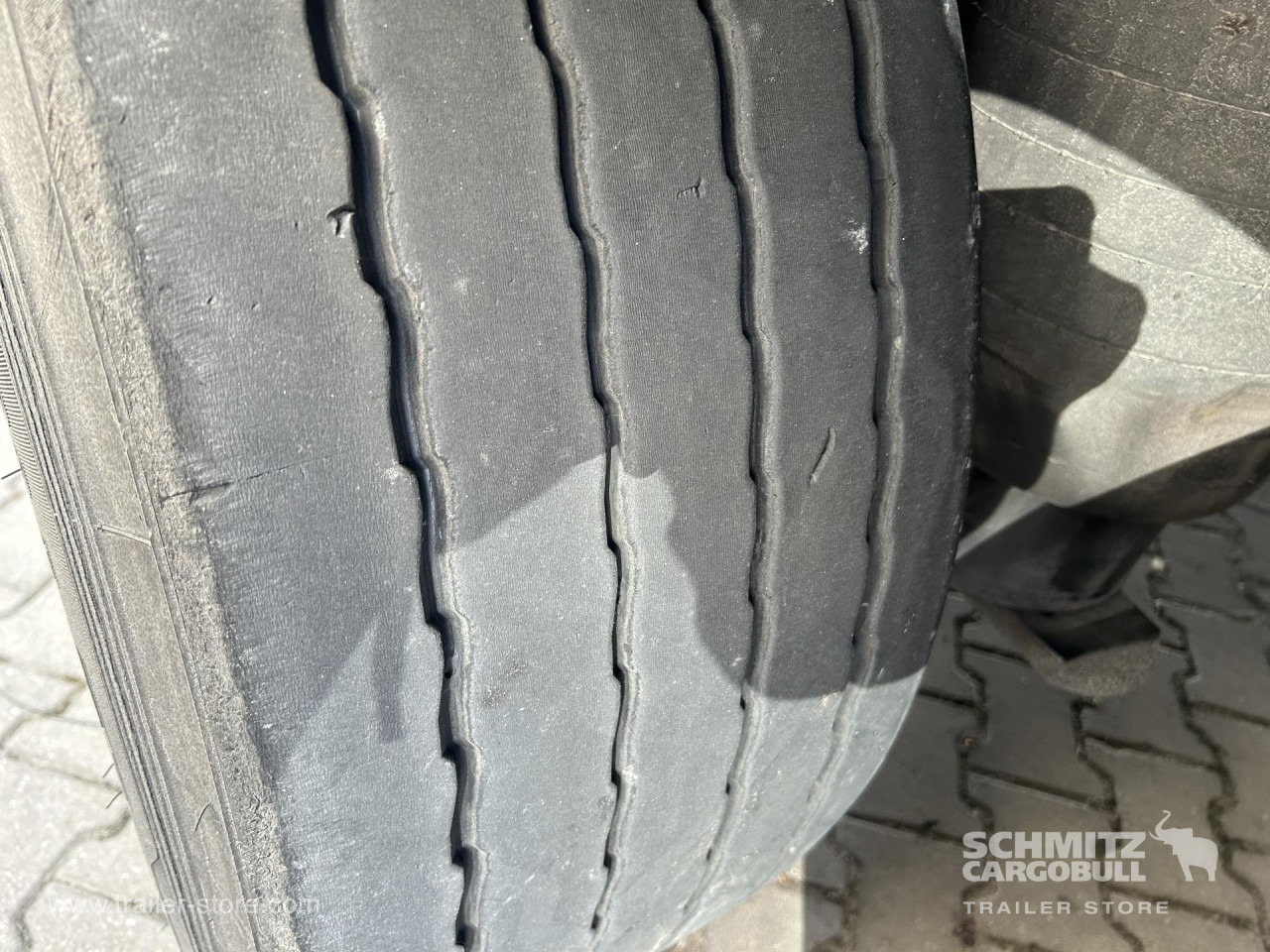 SCHMITZ Reefer Standard - Semiremorcă izoterma: Foto 3 SCHMITZ Reefer Standard - Semiremorcă izoterma: Foto 3