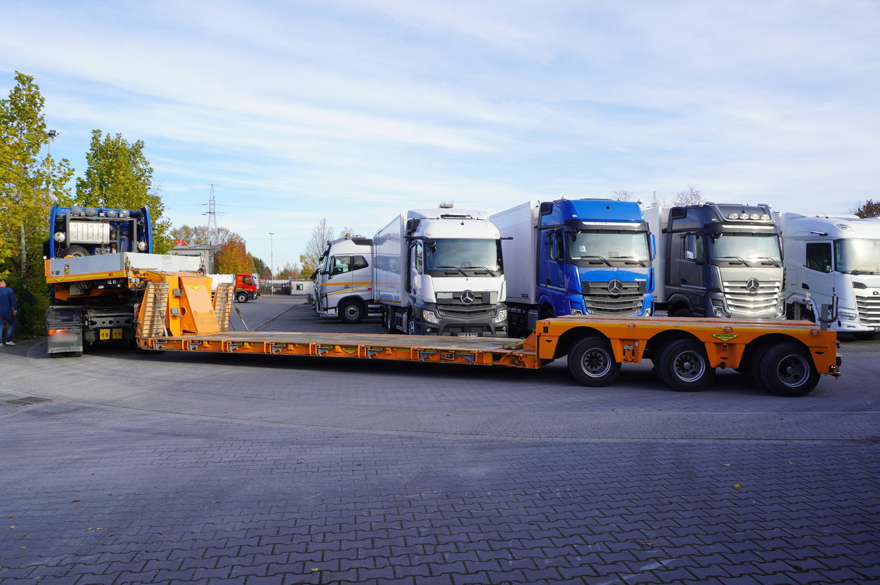 BROSHUIS 3ABD-48 61.0t TiefBet low-loader semi-trailer / 40 tons cap. / 3 steering axles / hydraulic suspension - Semiremorcă transport agabaritic: Foto 4 BROSHUIS 3ABD-48 61.0t TiefBet low-loader semi-trailer / 40 tons cap. / 3 steering axles / hydraulic suspension - Semiremorcă transport agabaritic: Foto 4