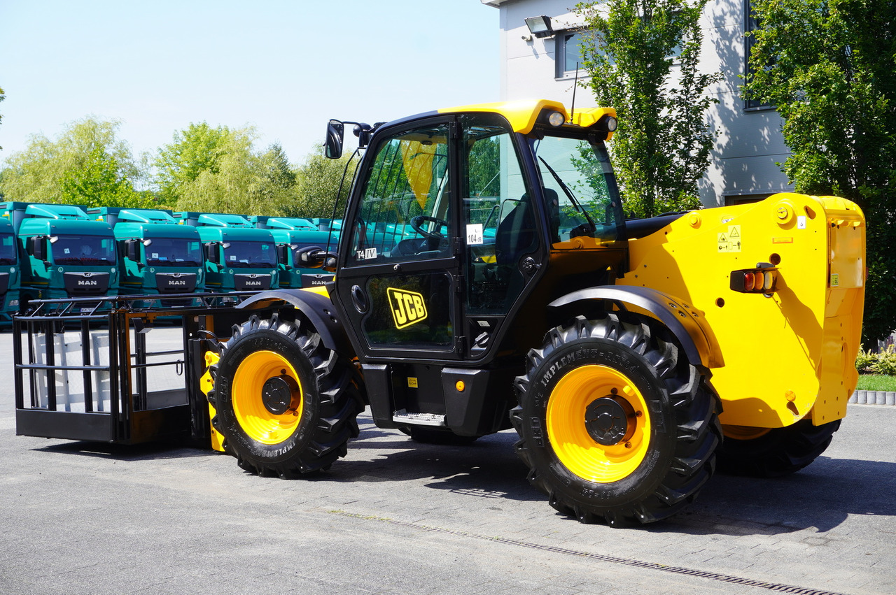 JCB 535-95 / 3.5 T / range 9.5 m / joystick - Încărcător pe roți telescopic: Foto 3 JCB 535-95 / 3.5 T / range 9.5 m / joystick - Încărcător pe roți telescopic: Foto 3