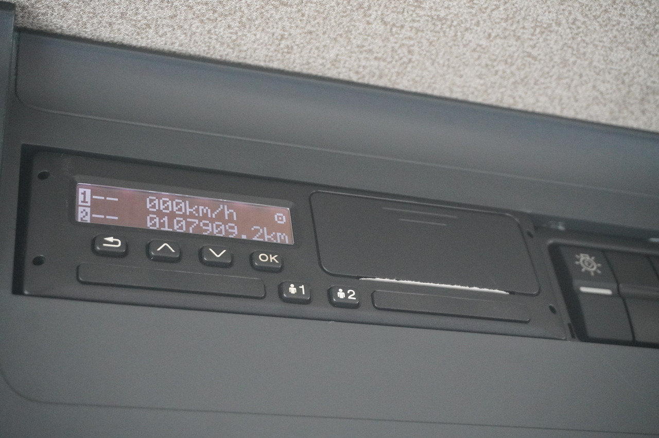 MAN TGL 12.190 / CHEREAU Refrigerator 18 PAL multitemperature / Thermoking T-1200R / 100,000 km - Camion frigider: Foto 2 MAN TGL 12.190 / CHEREAU Refrigerator 18 PAL multitemperature / Thermoking T-1200R / 100,000 km - Camion frigider: Foto 2