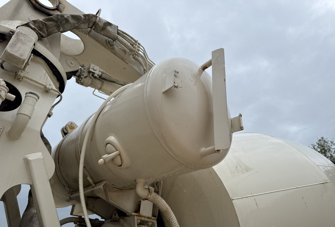 Autopompă de beton MAN TGS 32.400 8x4 Concrete Mixer Pump truck / 426 MTH !!! / 18 meters: Foto 7