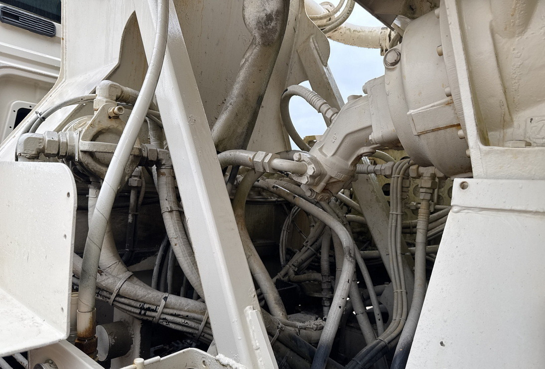 Autopompă de beton MAN TGS 32.400 8x4 Concrete Mixer Pump truck / 426 MTH !!! / 18 meters: Foto 14