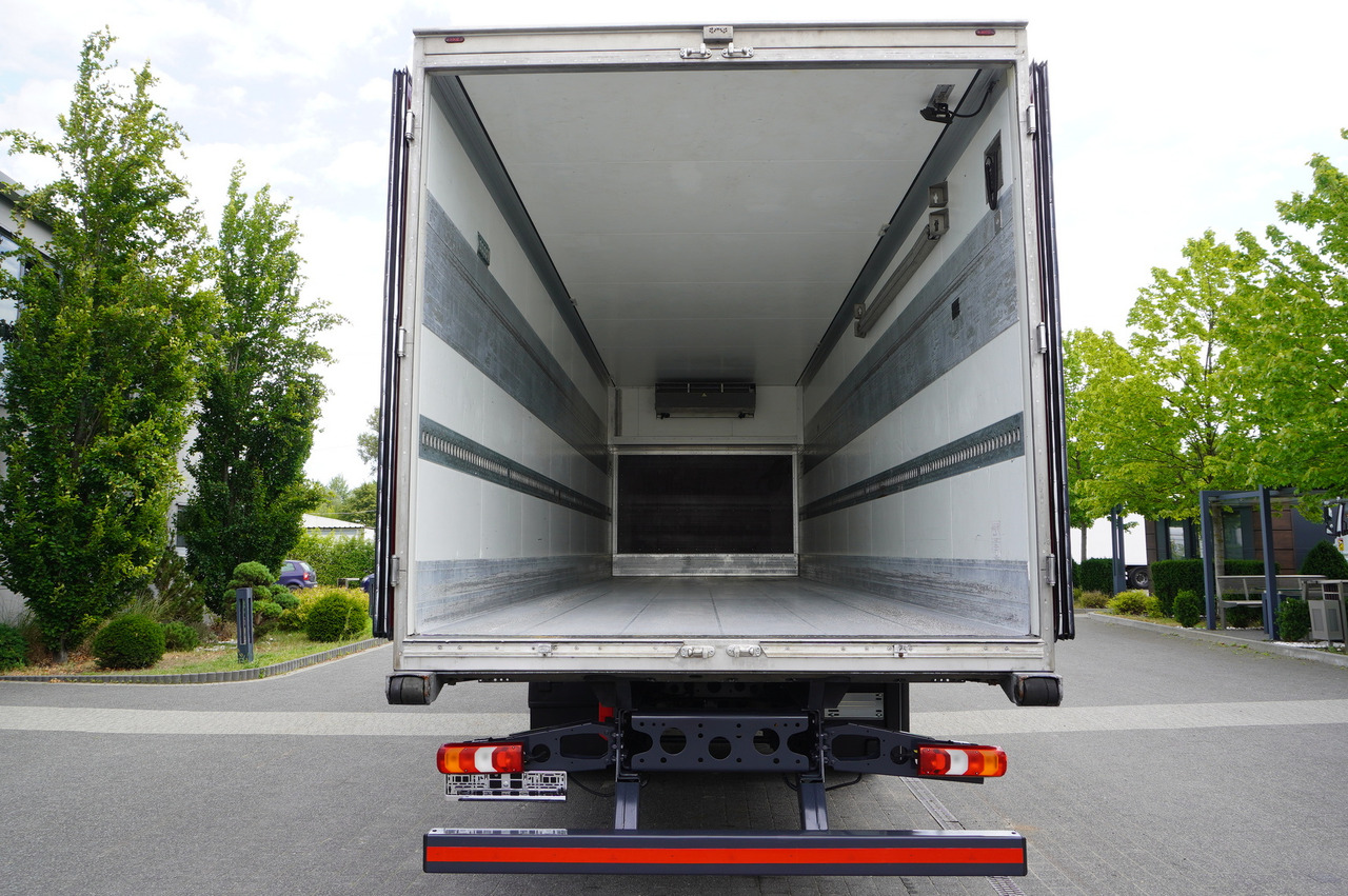MERCEDES-BENZ Actros 1824 / Refrigerator 22 EPAL / Carrier Supra 850 / Sleeping cabin - Camion frigider: Foto 5 MERCEDES-BENZ Actros 1824 / Refrigerator 22 EPAL / Carrier Supra 850 / Sleeping cabin - Camion frigider: Foto 5