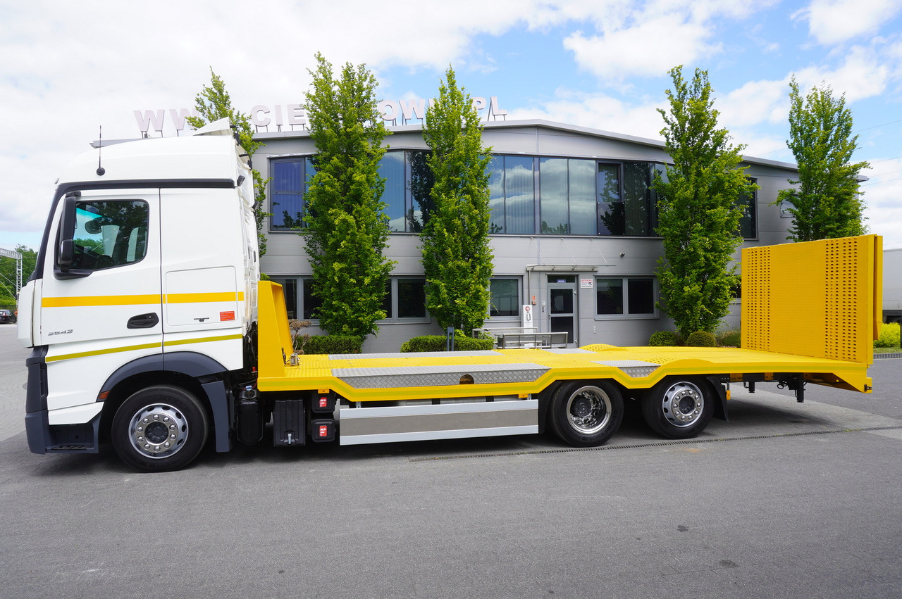MERCEDES-BENZ Actros 2542 / NEW tow truck / steered 3rd axle - Camion transport auto: Foto 3 MERCEDES-BENZ Actros 2542 / NEW tow truck / steered 3rd axle - Camion transport auto: Foto 3
