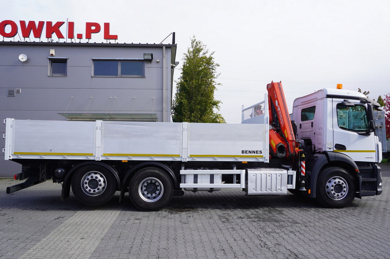 MERCEDES-BENZ Antos 2540 / Flatbed 15 EPAL / Fassi F165 / 6.1 t / 8 m reach / remote control / rotator / 1600 MTH / steered axle - Camion platformă, Camion cu macara: Foto 3 MERCEDES-BENZ Antos 2540 / Flatbed 15 EPAL / Fassi F165 / 6.1 t / 8 m reach / remote control / rotator / 1600 MTH / steered axle - Camion platformă, Camion cu macara: Foto 3