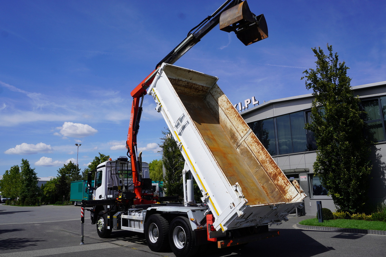MERCEDES-BENZ Arocs 2636 / 6x4 / HDS Fassi / 3-Way Tipper / Bortmatic - Camion cu macara: Foto 5 MERCEDES-BENZ Arocs 2636 / 6x4 / HDS Fassi / 3-Way Tipper / Bortmatic - Camion cu macara: Foto 5