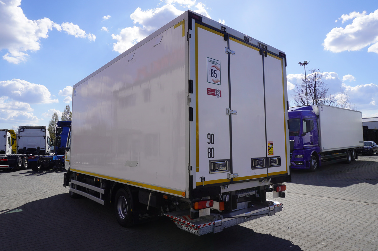 RENAULT D12 / Lamberet refrigerated truck / Dhollandia tail lift 1500 kg / 130 thousand km !! - Camion frigider: Foto 5 RENAULT D12 / Lamberet refrigerated truck / Dhollandia tail lift 1500 kg / 130 thousand km !! - Camion frigider: Foto 5