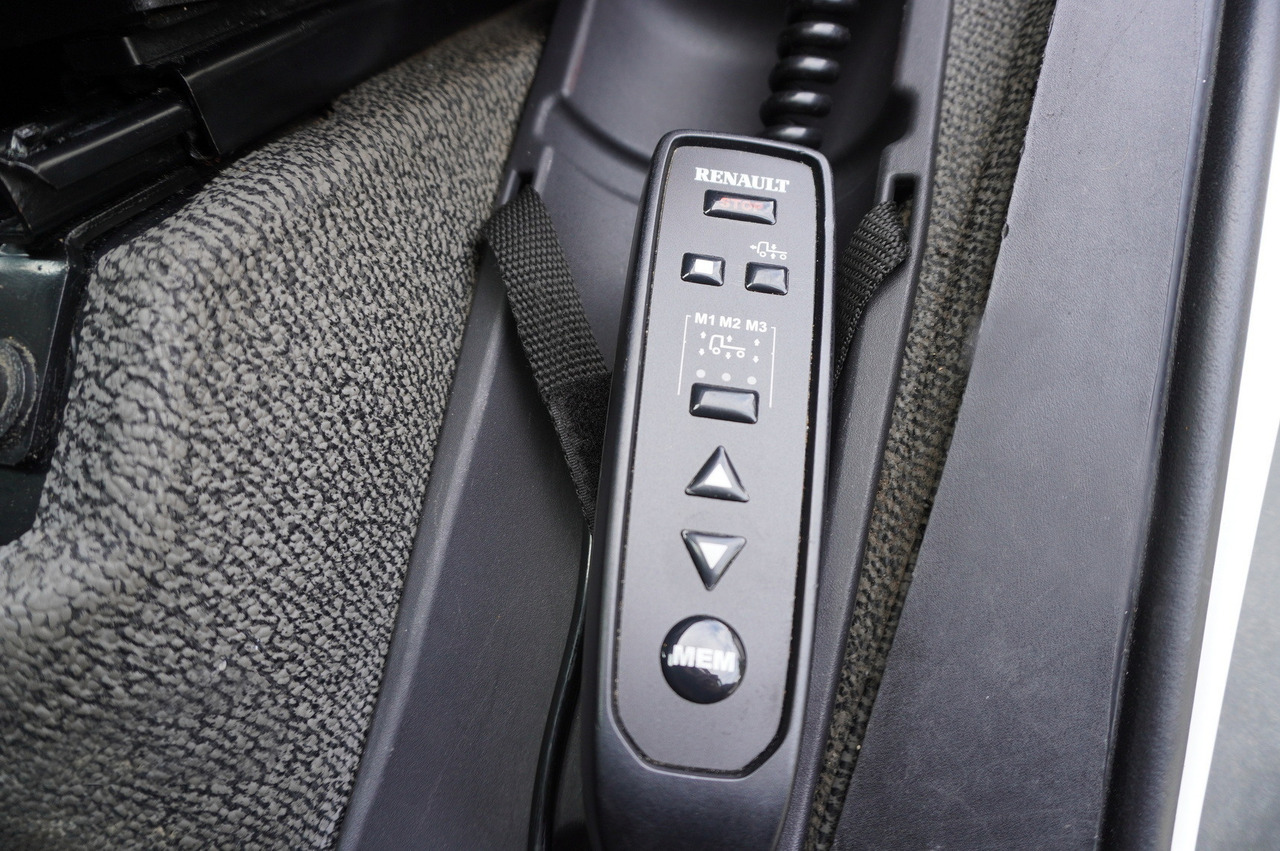 RENAULT D19 Wide Glob / 7.8 m NEW tow truck / 280 tho. km în leasing RENAULT D19 Wide Glob / 7.8 m NEW tow truck / 280 tho. km: Foto 27