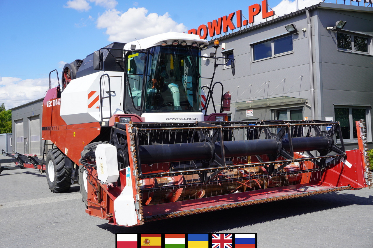 ROSTSELMASH VECTOR 425 RSM-101 grain harvester + Header 5 m + rapeseed harvesting extension / 2300 MTH - Combină de recoltat cereale: Foto 1 ROSTSELMASH VECTOR 425 RSM-101 grain harvester + Header 5 m + rapeseed harvesting extension / 2300 MTH - Combină de recoltat cereale: Foto 1