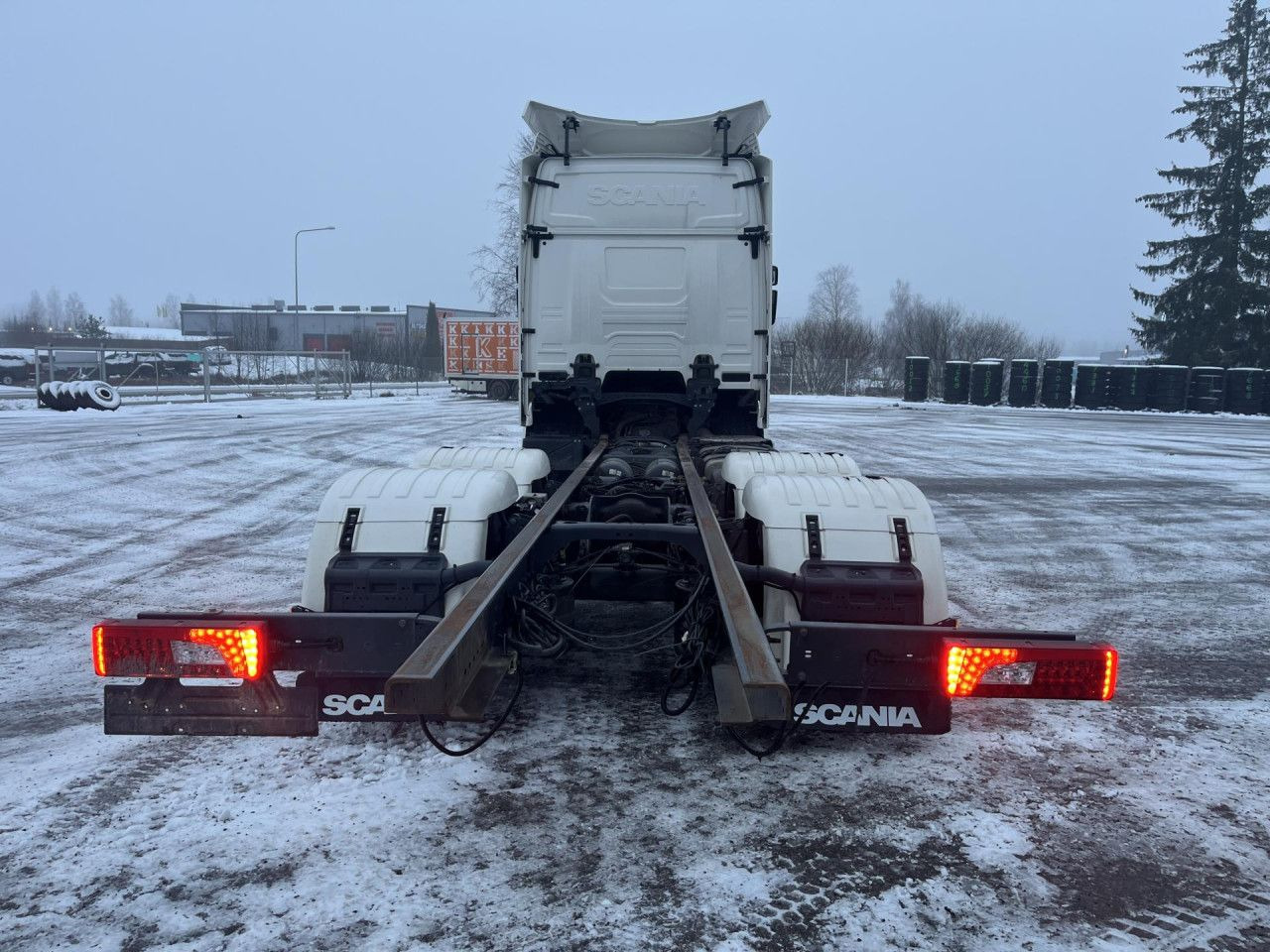 SCANIA R500 / Truck chassis / Retarder / Sleeper cab - Camion şasiu: Foto 5 SCANIA R500 / Truck chassis / Retarder / Sleeper cab - Camion şasiu: Foto 5