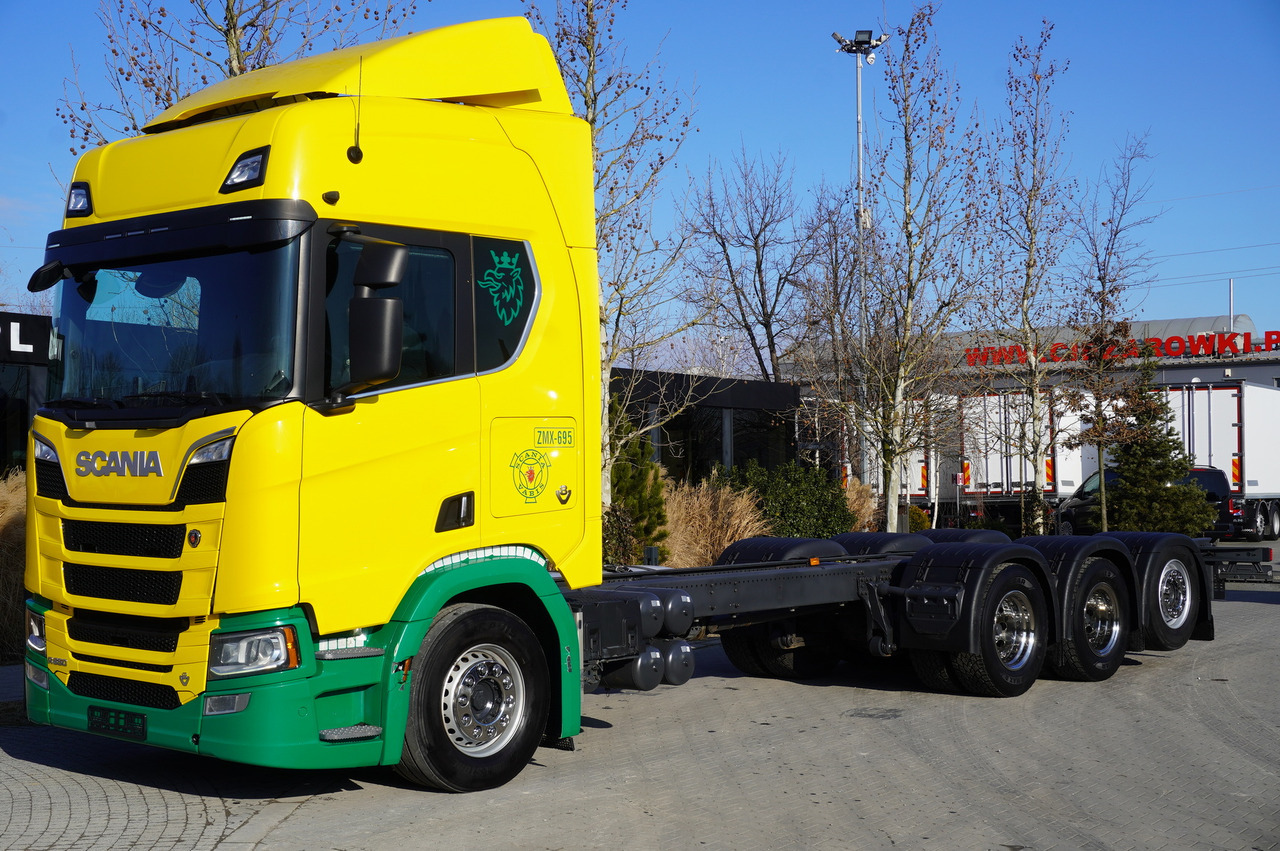SCANIA R650 V8 8x4/4 E6 / 2020 / Frame 9.7 m - Camion şasiu: Foto 1 SCANIA R650 V8 8x4/4 E6 / 2020 / Frame 9.7 m - Camion şasiu: Foto 1