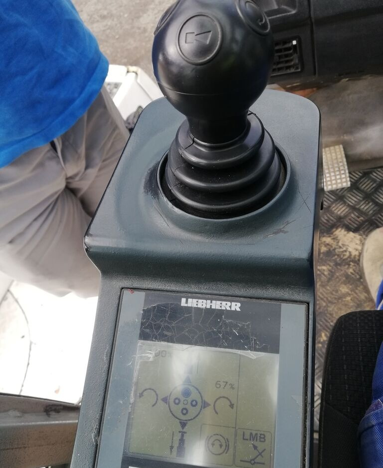 Liebherr LTM 1070 4.2 - Automacara: Foto 2 Liebherr LTM 1070 4.2 - Automacara: Foto 2