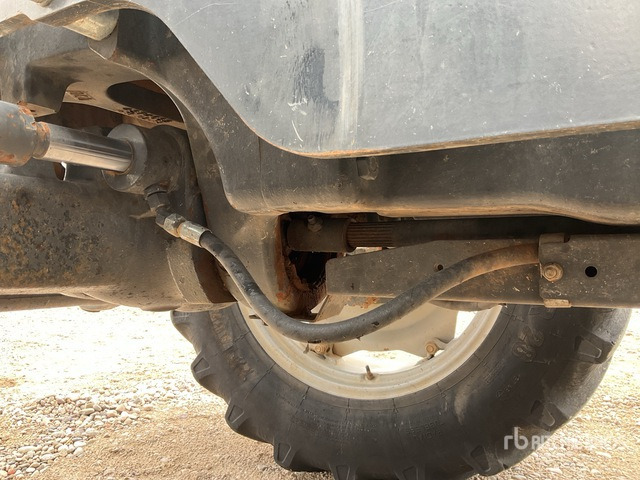 2014 Massey Ferguson MF 5610 4RM 4WD Tractor - Tractor agricol: Foto 5 2014 Massey Ferguson MF 5610 4RM 4WD Tractor - Tractor agricol: Foto 5