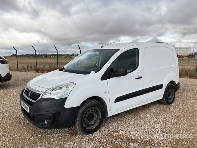 2018 Peugeot Partner BlueHDI L1 Confort Cargo Van - Autoutilitară compactă: Foto 1 2018 Peugeot Partner BlueHDI L1 Confort Cargo Van - Autoutilitară compactă: Foto 1