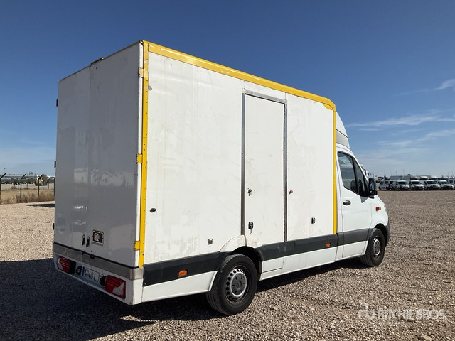 2020 Mercedes-Benz Sprinter 4x2 Refrigerated Truck - Camion frigider: Foto 4 2020 Mercedes-Benz Sprinter 4x2 Refrigerated Truck - Camion frigider: Foto 4