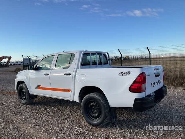 2020 Toyota Hilux 4x4 Crew Cab Pickup - Pick-up: Foto 3 2020 Toyota Hilux 4x4 Crew Cab Pickup - Pick-up: Foto 3