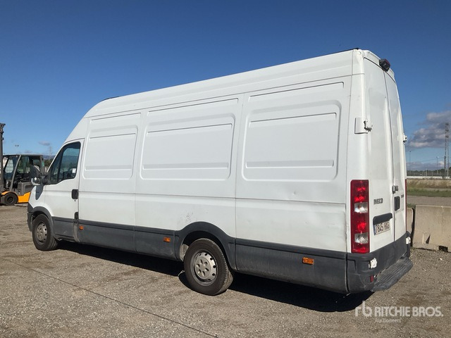 2014 Iveco Daily 35S15 Van Truck - Autoutilitară: Foto 2 2014 Iveco Daily 35S15 Van Truck - Autoutilitară: Foto 2
