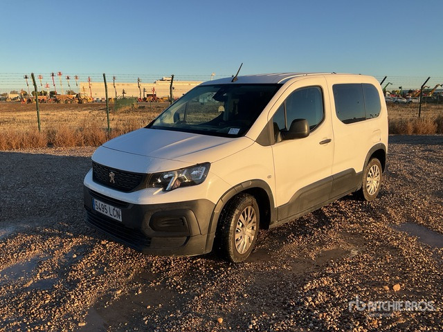 2019 Peugeot Rifter HDI 75 Cargo Van - Autoutilitară: Foto 1 2019 Peugeot Rifter HDI 75 Cargo Van - Autoutilitară: Foto 1
