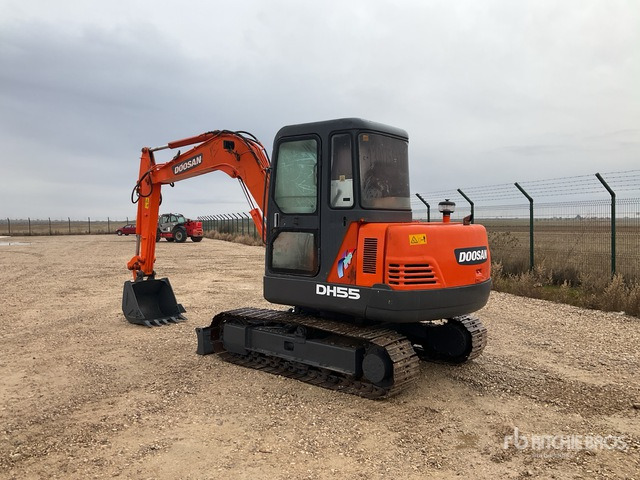 Doosan DH55-V Mini Excavator: <6.6t - Mini excavator: Foto 2 Doosan DH55-V Mini Excavator: <6.6t - Mini excavator: Foto 2