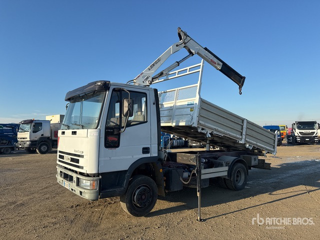 2002 Iveco Eurocargo 110EL18 Bonfiglioli P7200L 1980 kg on 4x2 Dump Truck with Crane - Camion basculantă: Foto 1 2002 Iveco Eurocargo 110EL18 Bonfiglioli P7200L 1980 kg on 4x2 Dump Truck with Crane - Camion basculantă: Foto 1