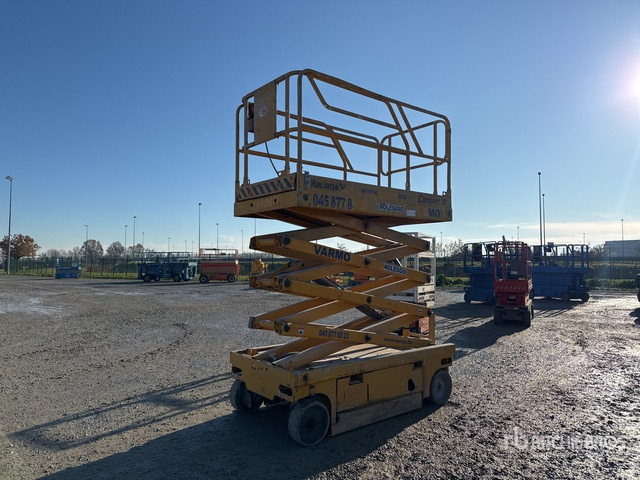2006 Haulotte Compact 10 Electric Scissor Lift - Platforma foarfeca: Foto 2 2006 Haulotte Compact 10 Electric Scissor Lift - Platforma foarfeca: Foto 2