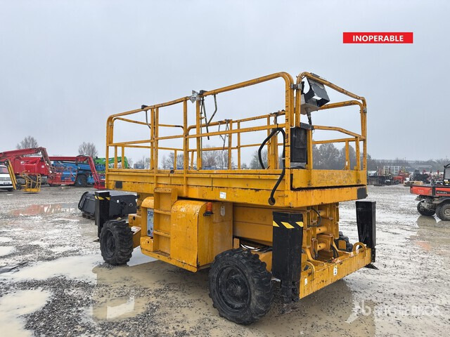 2007 Haulotte H12SX Diesel (Inoperable) Scissor Lift - Platforma foarfeca: Foto 1 2007 Haulotte H12SX Diesel (Inoperable) Scissor Lift - Platforma foarfeca: Foto 1