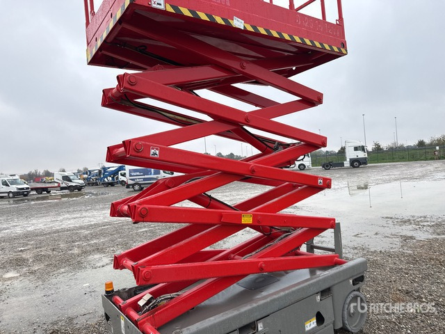 2008 Haulotte COMPACT 12 Electric Scissor Lift - Platforma foarfeca: Foto 4 2008 Haulotte COMPACT 12 Electric Scissor Lift - Platforma foarfeca: Foto 4