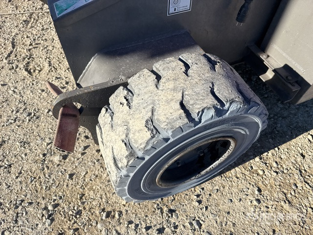 2008 Haulotte HA15IP Electric Articulating Boom Lift - Nacela articulata: Foto 4 2008 Haulotte HA15IP Electric Articulating Boom Lift - Nacela articulata: Foto 4