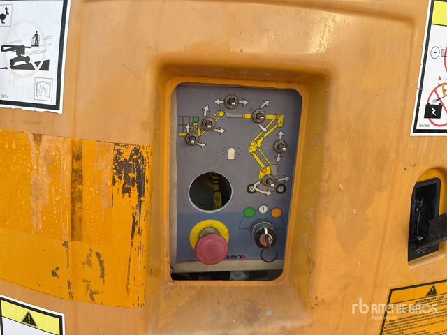 2009 Haulotte HA15IP Electric Articulating Boom Lift - Nacela articulata: Foto 5 2009 Haulotte HA15IP Electric Articulating Boom Lift - Nacela articulata: Foto 5