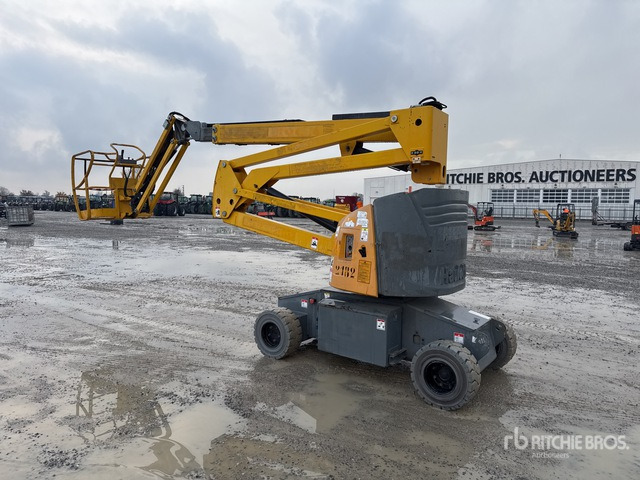 2009 Haulotte HA15IP Electric Articulating Boom Lift - Nacela articulata: Foto 2 2009 Haulotte HA15IP Electric Articulating Boom Lift - Nacela articulata: Foto 2