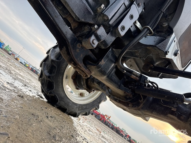 2009 New Holland T4050F 4WD Tractor - Tractor agricol: Foto 5 2009 New Holland T4050F 4WD Tractor - Tractor agricol: Foto 5