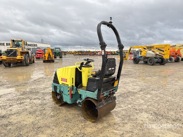 2010 Ammann AV12-2 Double Drum Roller - Cilindru compactor pentru asfalt: Foto 2 2010 Ammann AV12-2 Double Drum Roller - Cilindru compactor pentru asfalt: Foto 2