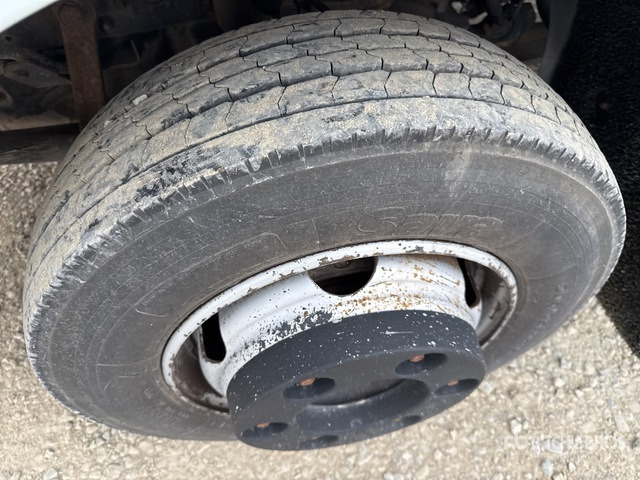 2010 Renault Midlum 215.75 4x2 Curtain Side Truck - Camion cu prelată: Foto 5 2010 Renault Midlum 215.75 4x2 Curtain Side Truck - Camion cu prelată: Foto 5