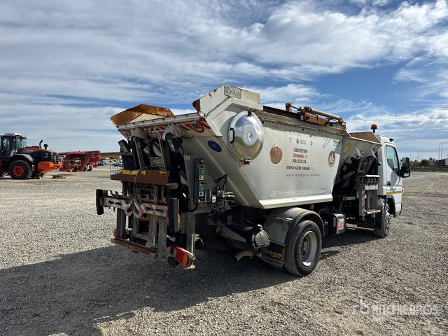 2015 Mitsubishi Fuso Canter 7C15 Van Truck - Autogunoiere: Foto 4 2015 Mitsubishi Fuso Canter 7C15 Van Truck - Autogunoiere: Foto 4