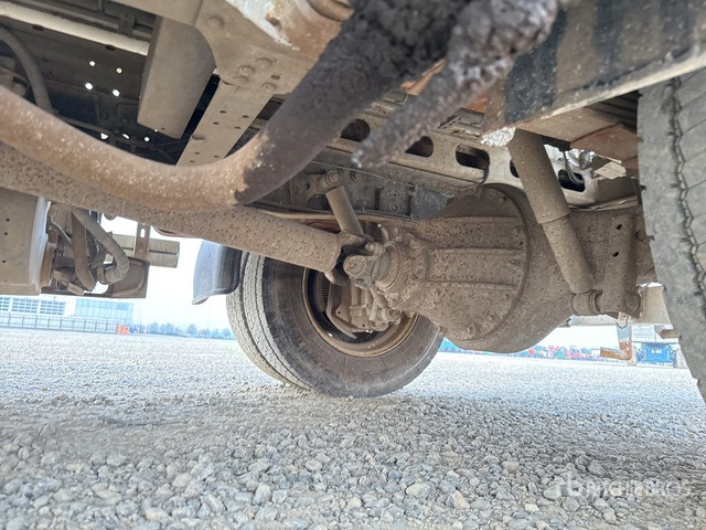 2016 Isuzu NPR 75 4x2 Waste Collection Truck - Autogunoiere: Foto 4 2016 Isuzu NPR 75 4x2 Waste Collection Truck - Autogunoiere: Foto 4