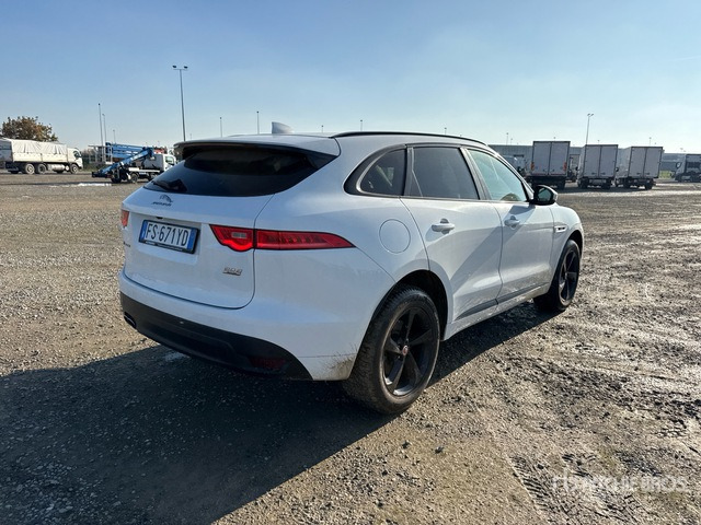2018 Jaguar F-Pace 2.0d I4 132KW R-SPORT AWD SUV - SUV: Foto 4 2018 Jaguar F-Pace 2.0d I4 132KW R-SPORT AWD SUV - SUV: Foto 4