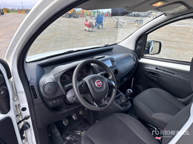 2019 Fiat Fiorino 1.3 MULTIJET 95 CV E6 SX Van Truck - Camion furgon: Foto 4 2019 Fiat Fiorino 1.3 MULTIJET 95 CV E6 SX Van Truck - Camion furgon: Foto 4