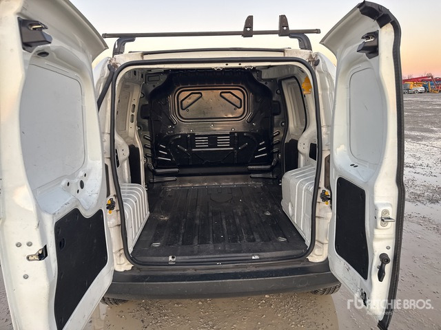 2020 Fiat Fiorino 1.3 MULTIJET 80CV E6D-TEMP Van Truck - Camion furgon: Foto 4 2020 Fiat Fiorino 1.3 MULTIJET 80CV E6D-TEMP Van Truck - Camion furgon: Foto 4