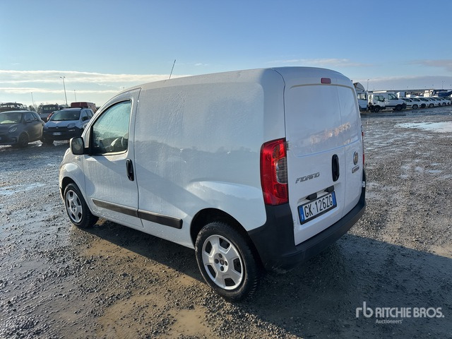 2022 Fiat Fiorino 1.3 MULTIJET 95 CV E6D-FINAL SX Van Truck - Camion furgon: Foto 2 2022 Fiat Fiorino 1.3 MULTIJET 95 CV E6D-FINAL SX Van Truck - Camion furgon: Foto 2