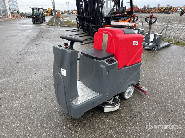 Shuojie SJ85 Broom Tractor - Măturătoare stradală: Foto 1 Shuojie SJ85 Broom Tractor - Măturătoare stradală: Foto 1