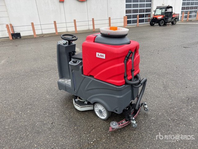 Shuojie SJ85 Broom Tractor - Măturătoare stradală: Foto 2 Shuojie SJ85 Broom Tractor - Măturătoare stradală: Foto 2