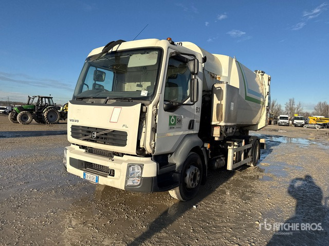 Volvo Sweeper Truck - Autogunoiere: Foto 1 Volvo Sweeper Truck - Autogunoiere: Foto 1