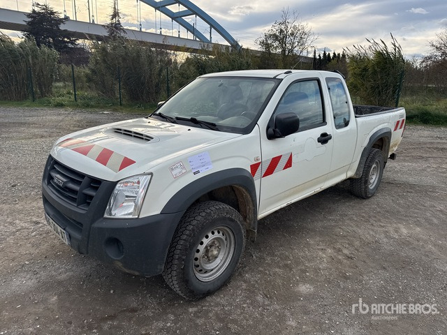 2010 Isuzu D-Max 4x4 Pickup - Pick-up: Foto 1 2010 Isuzu D-Max 4x4 Pickup - Pick-up: Foto 1