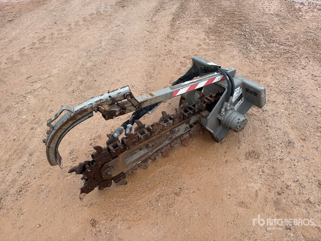 2014 Ditch Witch Trancheuse Trencher - Săpător de şanţuri: Foto 1 2014 Ditch Witch Trancheuse Trencher - Săpător de şanţuri: Foto 1