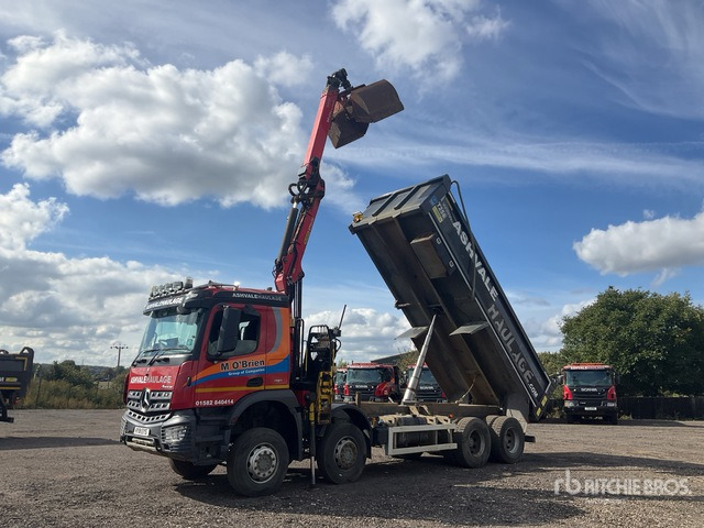 Camion basculantă 2018 Mercedes-Benz Arocs 8x4 Dump Truck with Crane: Foto 1