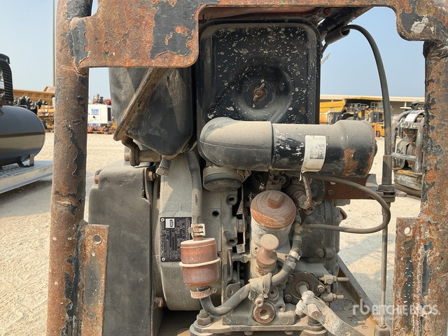 2003 Bomag BPR 50/52D-3 Vibratory Plate Compactor - Placă compactoare: Foto 4 2003 Bomag BPR 50/52D-3 Vibratory Plate Compactor - Placă compactoare: Foto 4